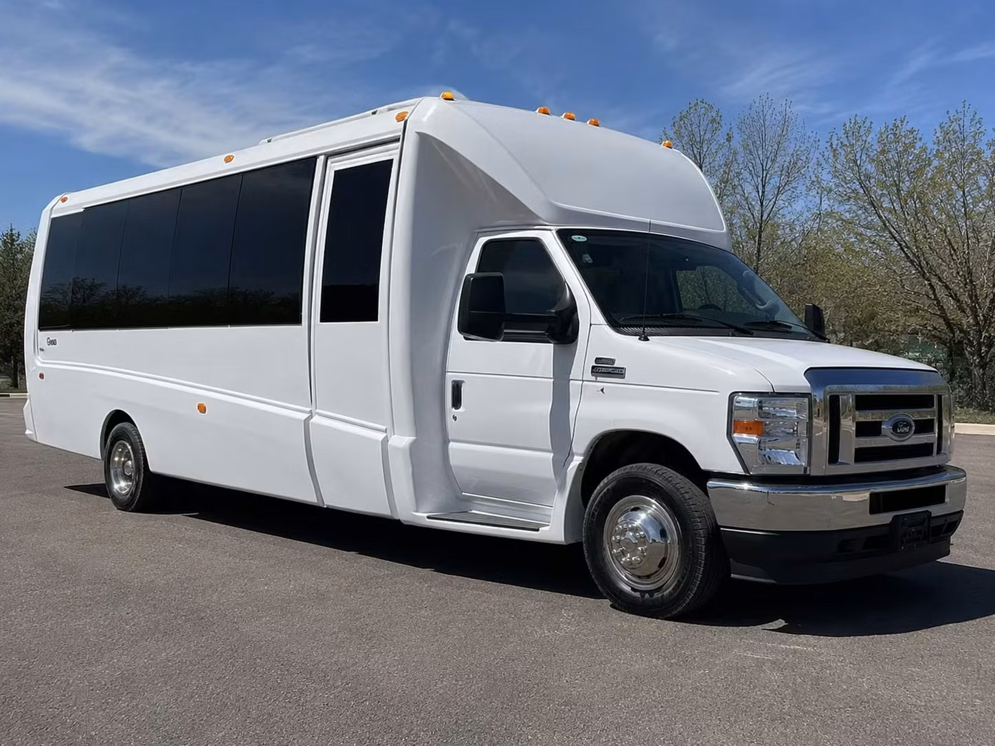 party bus rentals for newark concerts and club nights